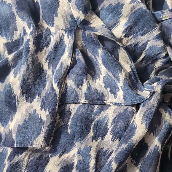 Club Monaco Women's Navy Blue Sheer 100% Silk Abstract Tie Neck Tunic Blouse - Picture 6 of 8